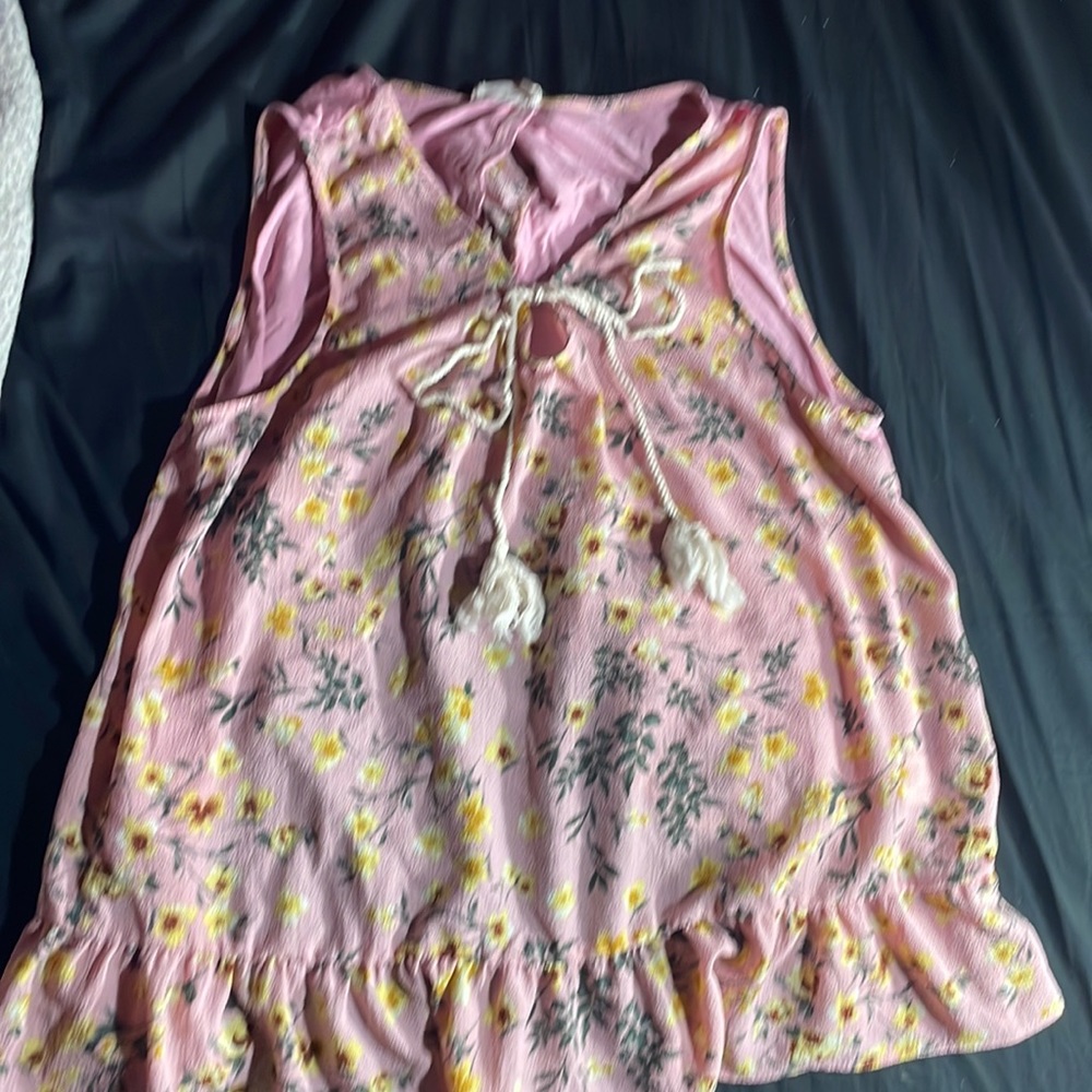Pink flower top